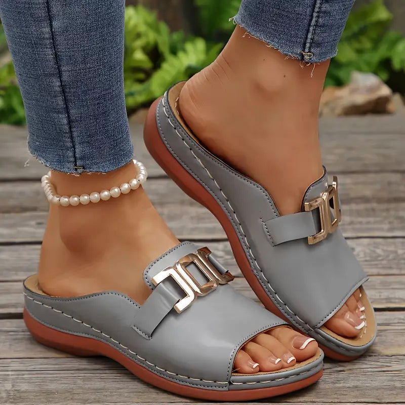 Chelsey - Comfortable Comfortable Sandals
