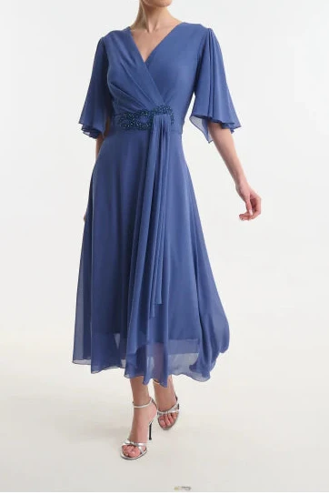 Flowing Midi Dress - Effortless Elegant Grace