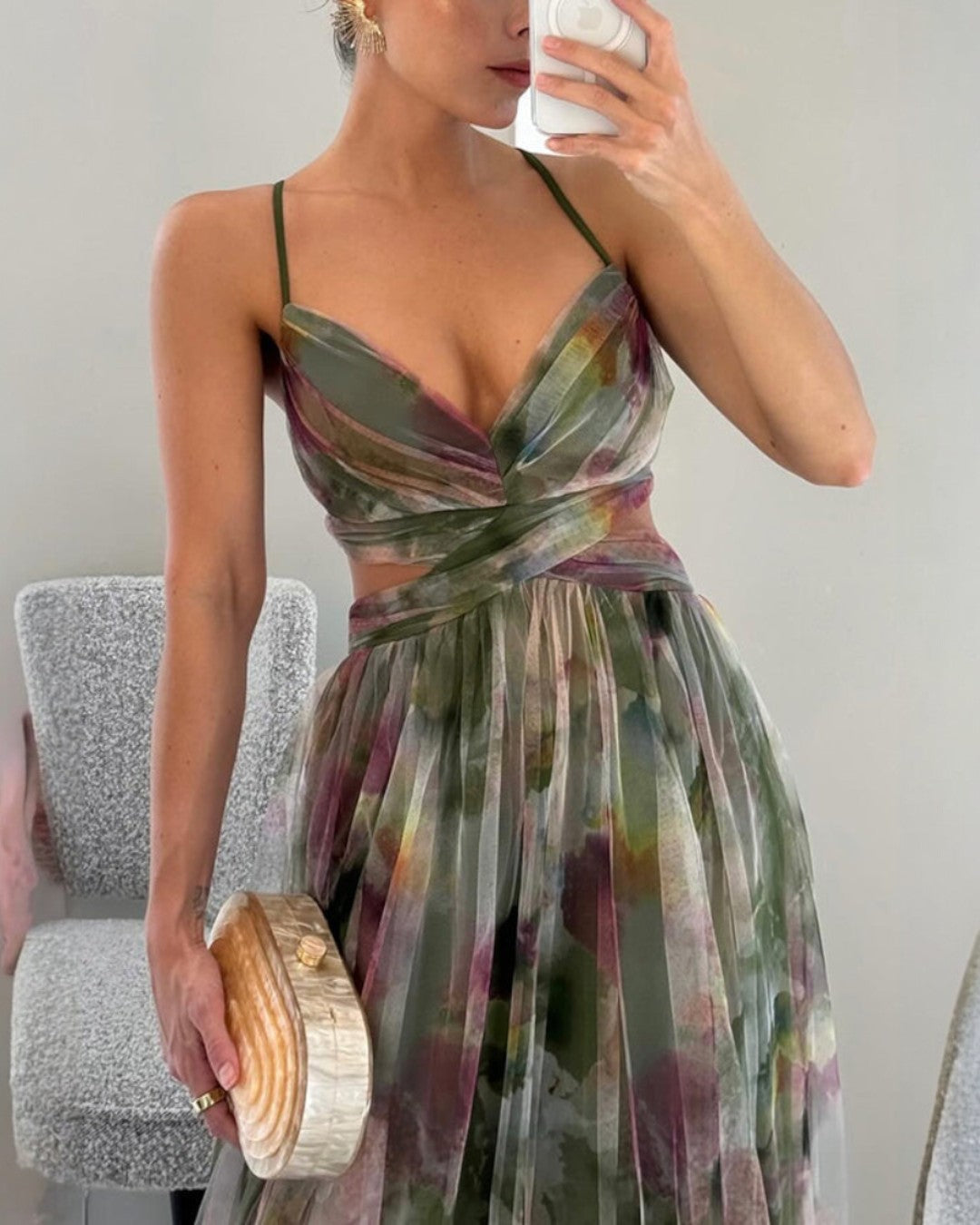 Floral Elegance in Maxi Dress