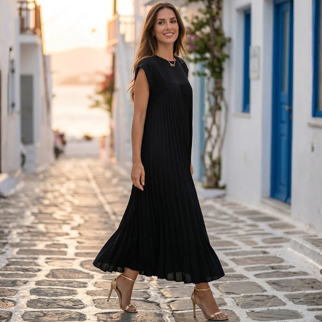 Plissé — Pleated Maxi Dress with Pockets