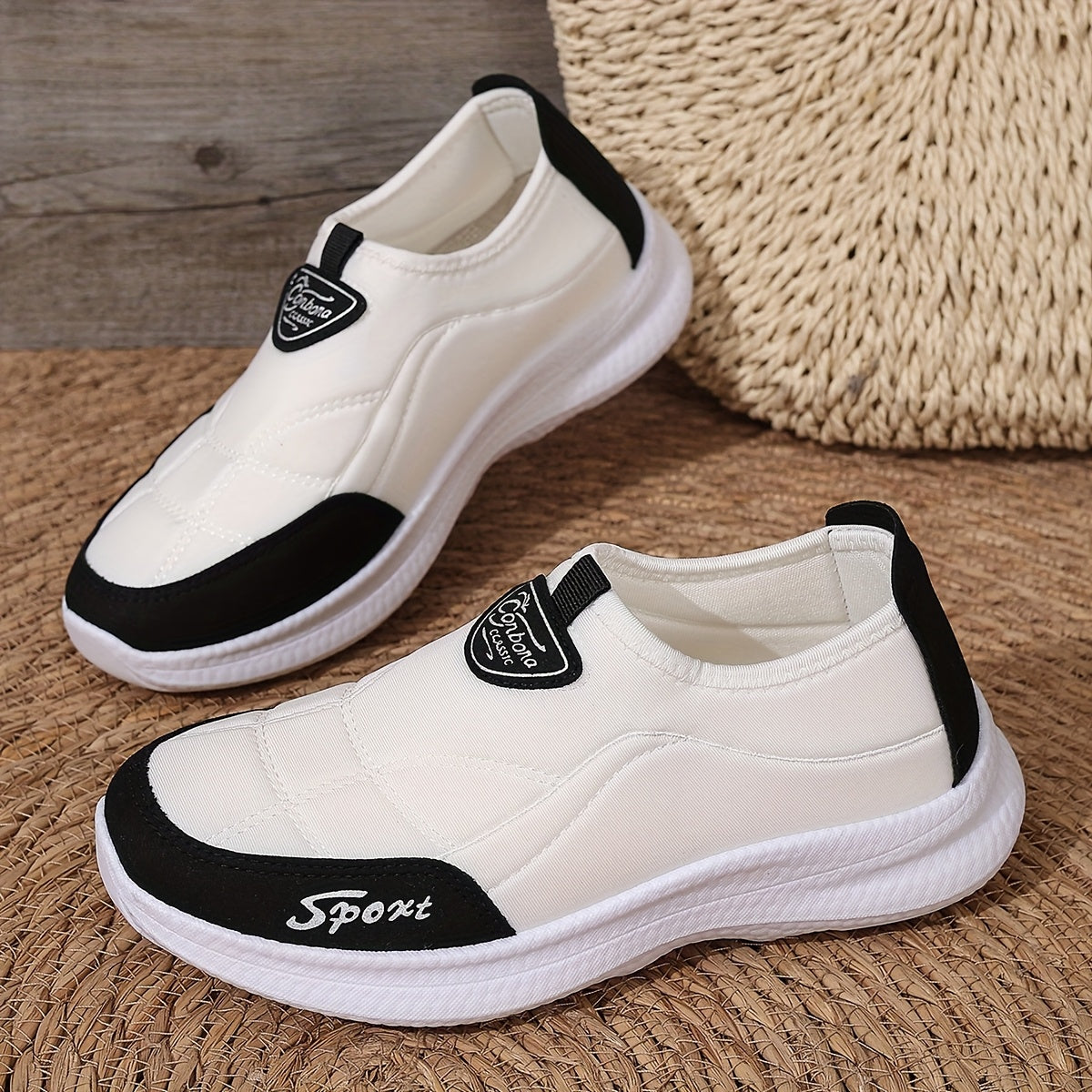 Lightweight, breathable, soft women's sneakers