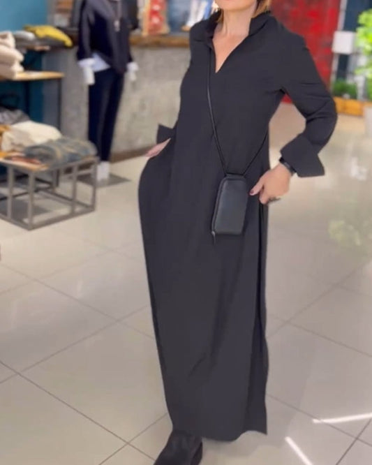 Loose, long dress with side slits