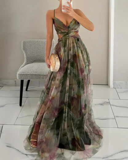 Floral Elegance in Maxi Dress