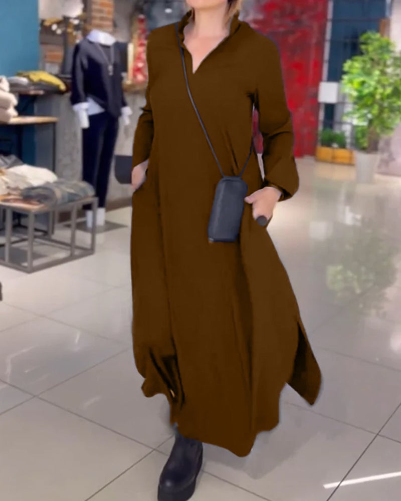Loose, long dress with side slits