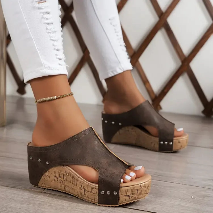 Velara — Women's Arch-Support Wedge Sandal