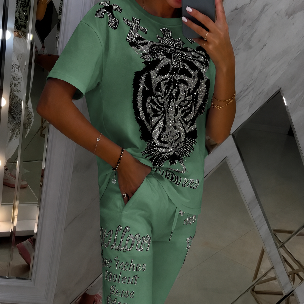 Imprimé — Printed Drawstring Two-Piece Casual Set