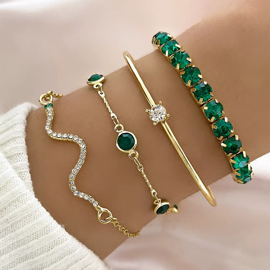 4-piece bracelet set with emerald crystal and gold