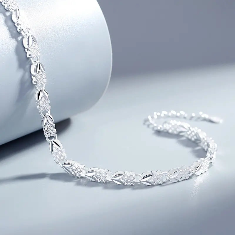 Elegant Women's Bracelet