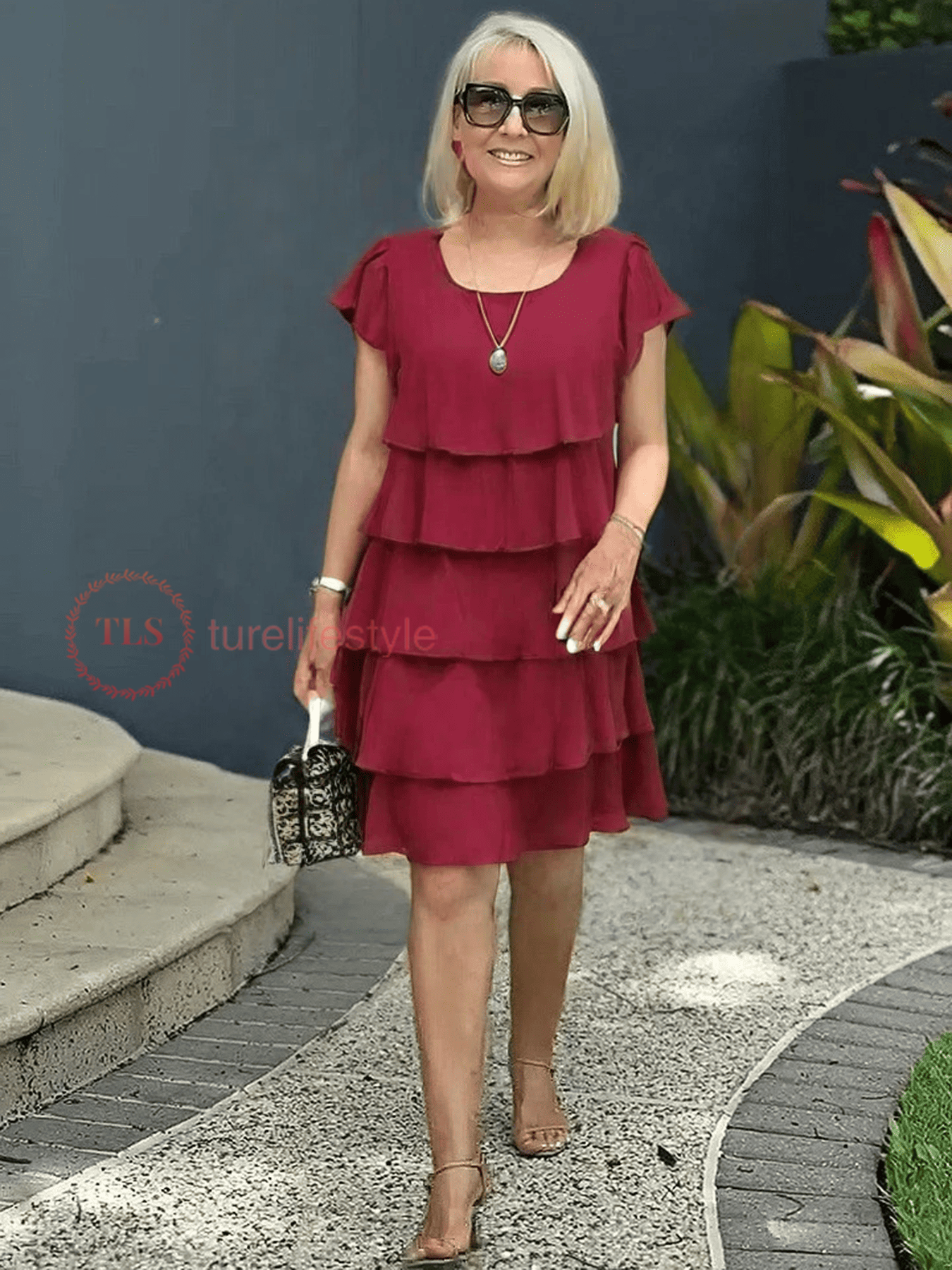 Loose Layer - Elegant Chiffon Dress