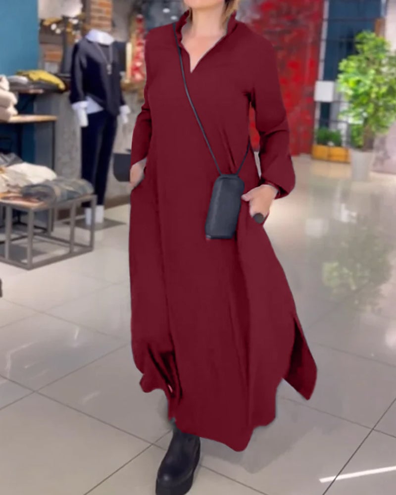 Loose, long dress with side slits