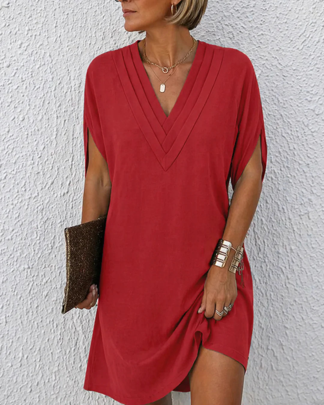Avènne — V-Neck Midi Dress