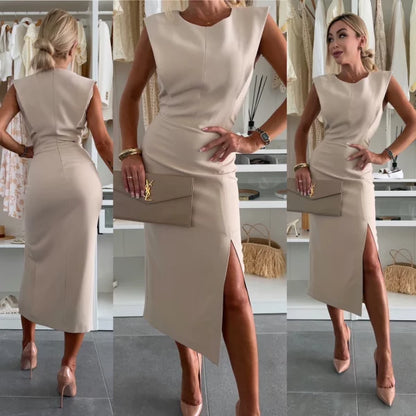 Rochie — Sleeveless Fitted Midi Dress