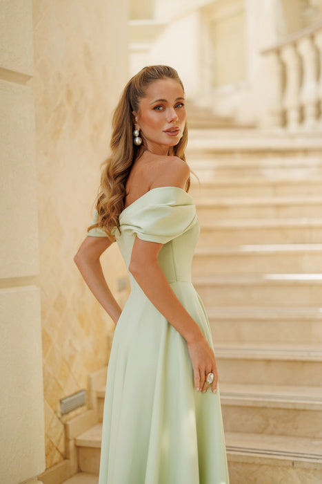 Deliha — Flowy Off-Shoulder Dress