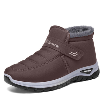 Slip-on sneakers without laces for winter