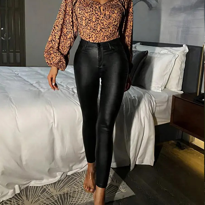 Maison — Tailored Slim-Fit Trousers